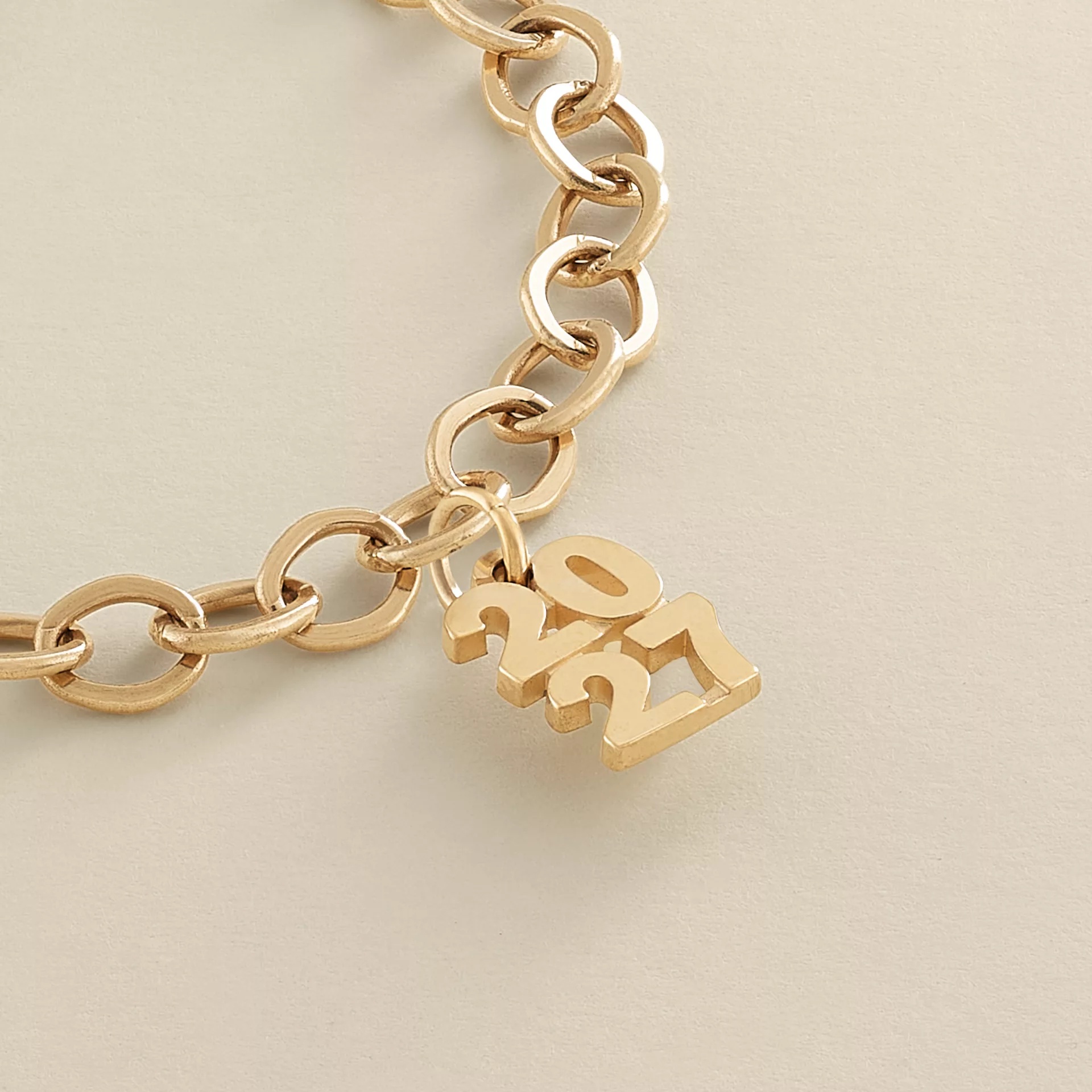 2027 Charm - Image 2